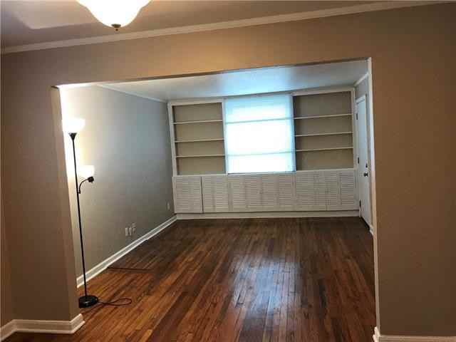 2516 Dean Ln - Photo 2 of 15