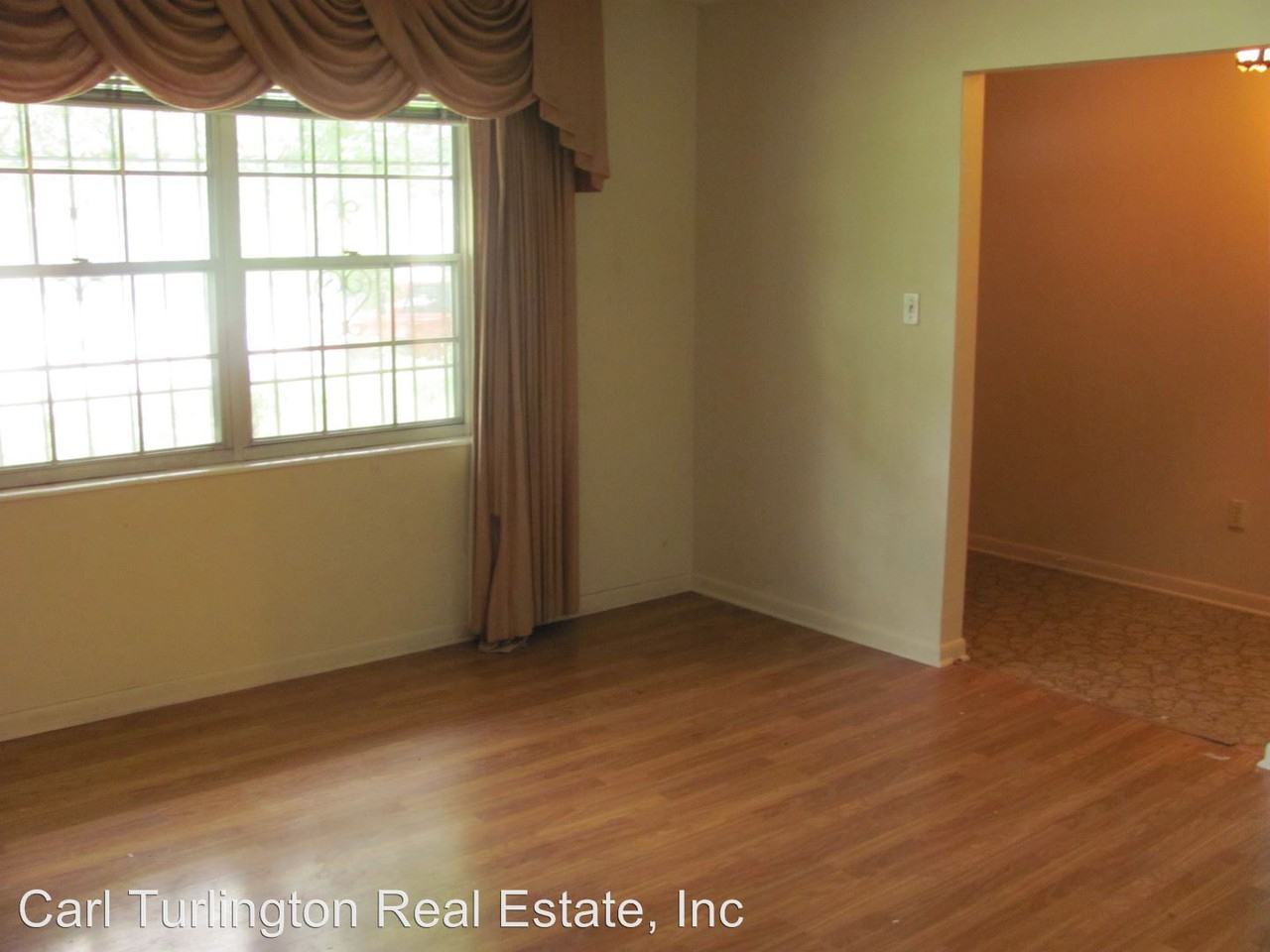 1227 NW 39th Dr - Photo 2 of 10