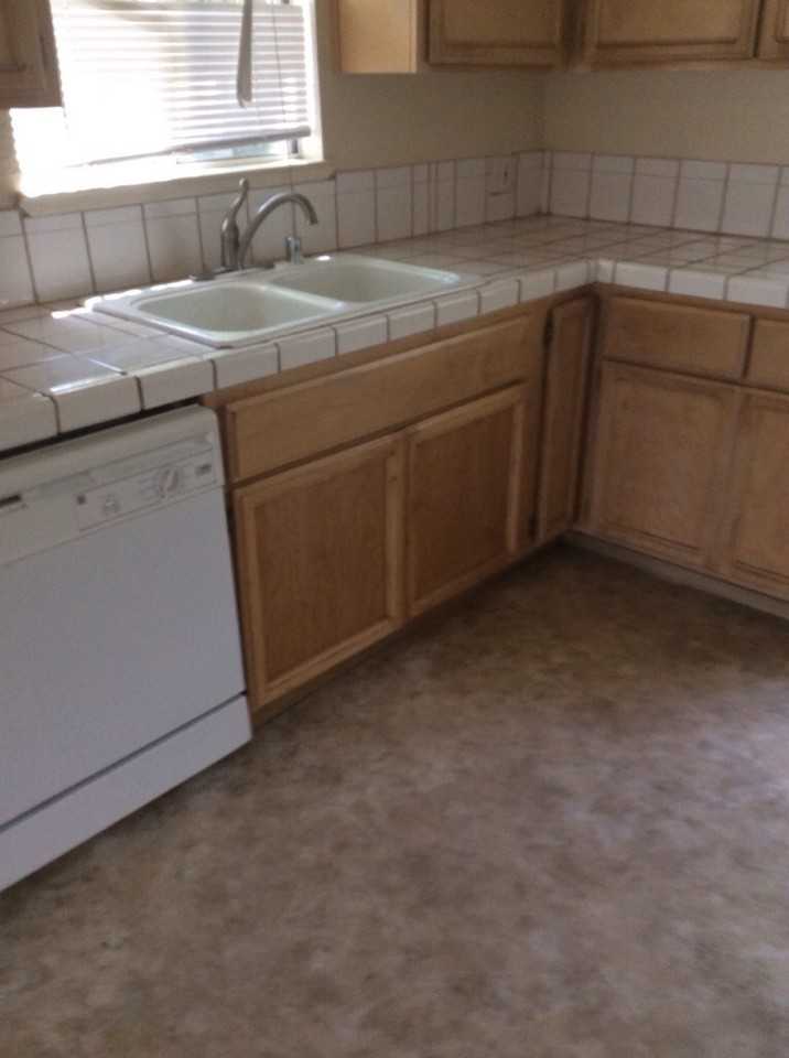 3805 Belden St - Photo 3 of 4