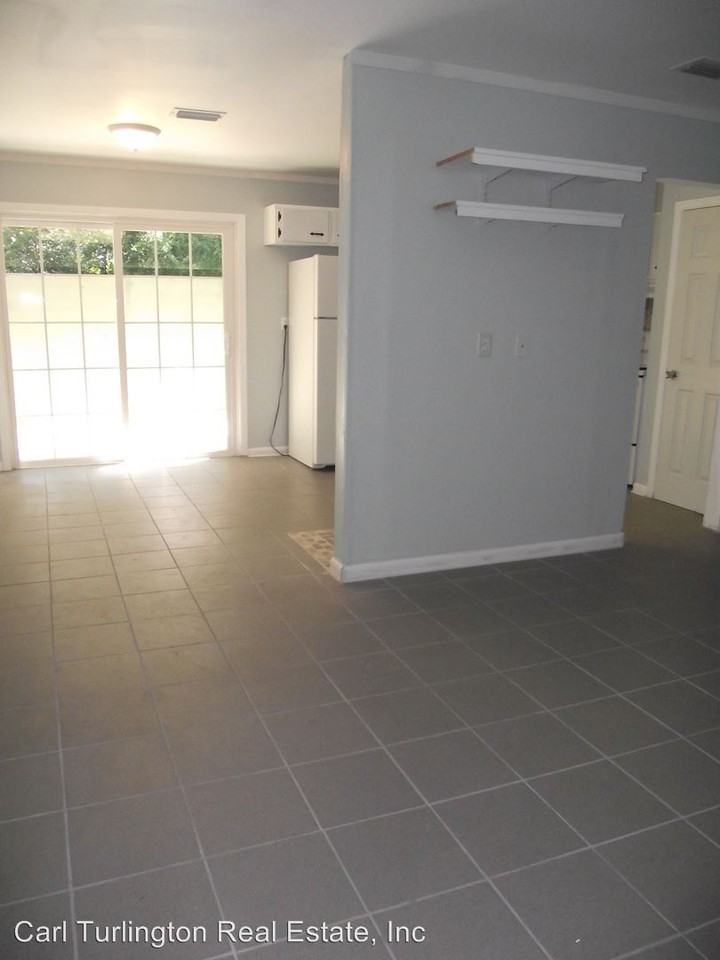 1325 NW 40th Terrace - Photo 3 of 18