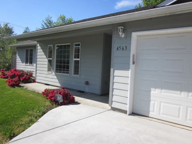 4563 Swegle Rd NE - Photo 2 of 11