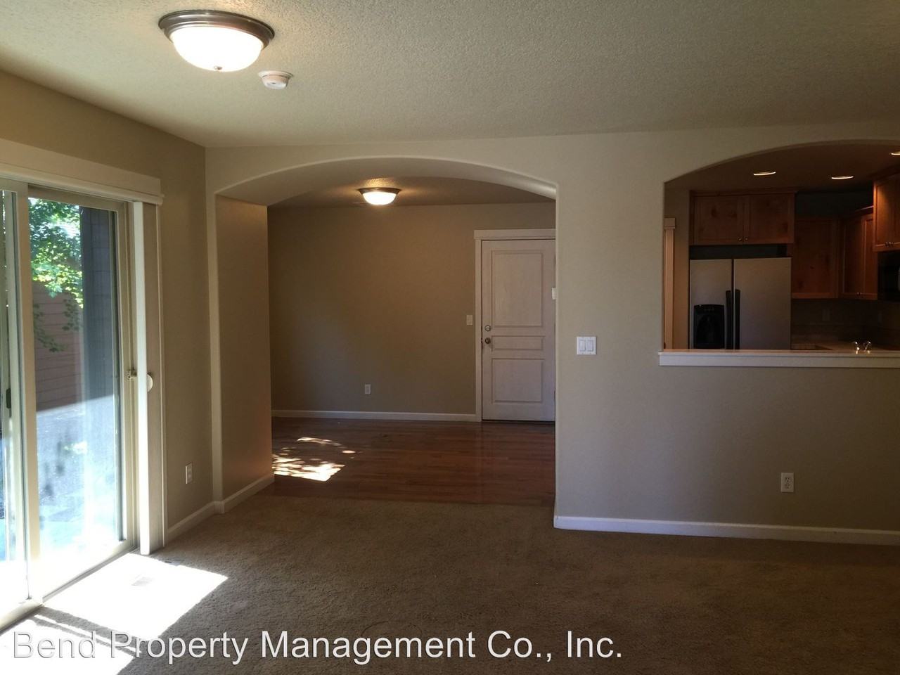 20491 Brentwood Ave - Photo 2 of 17