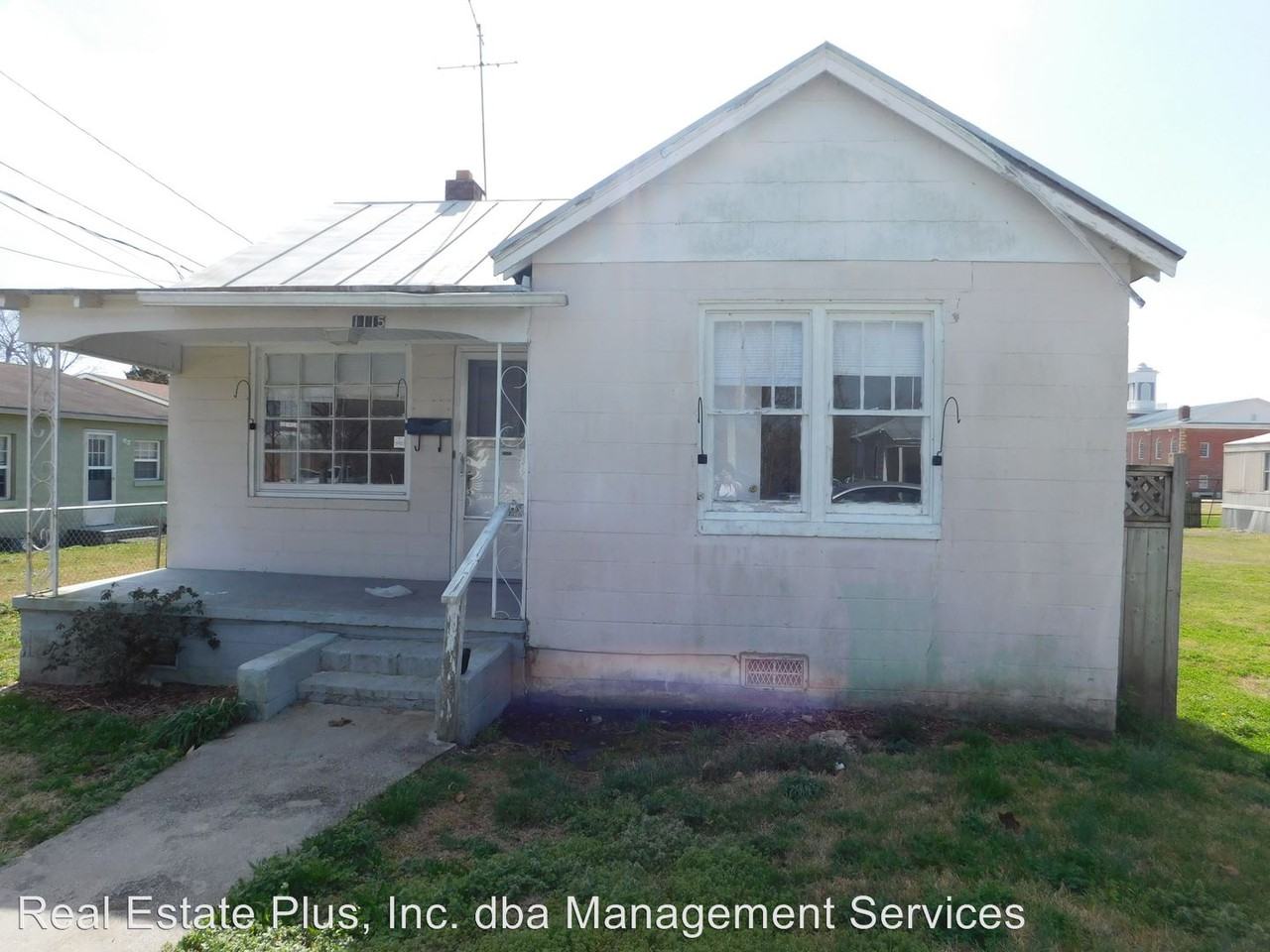 1115 Church St - Photo 2 of 12