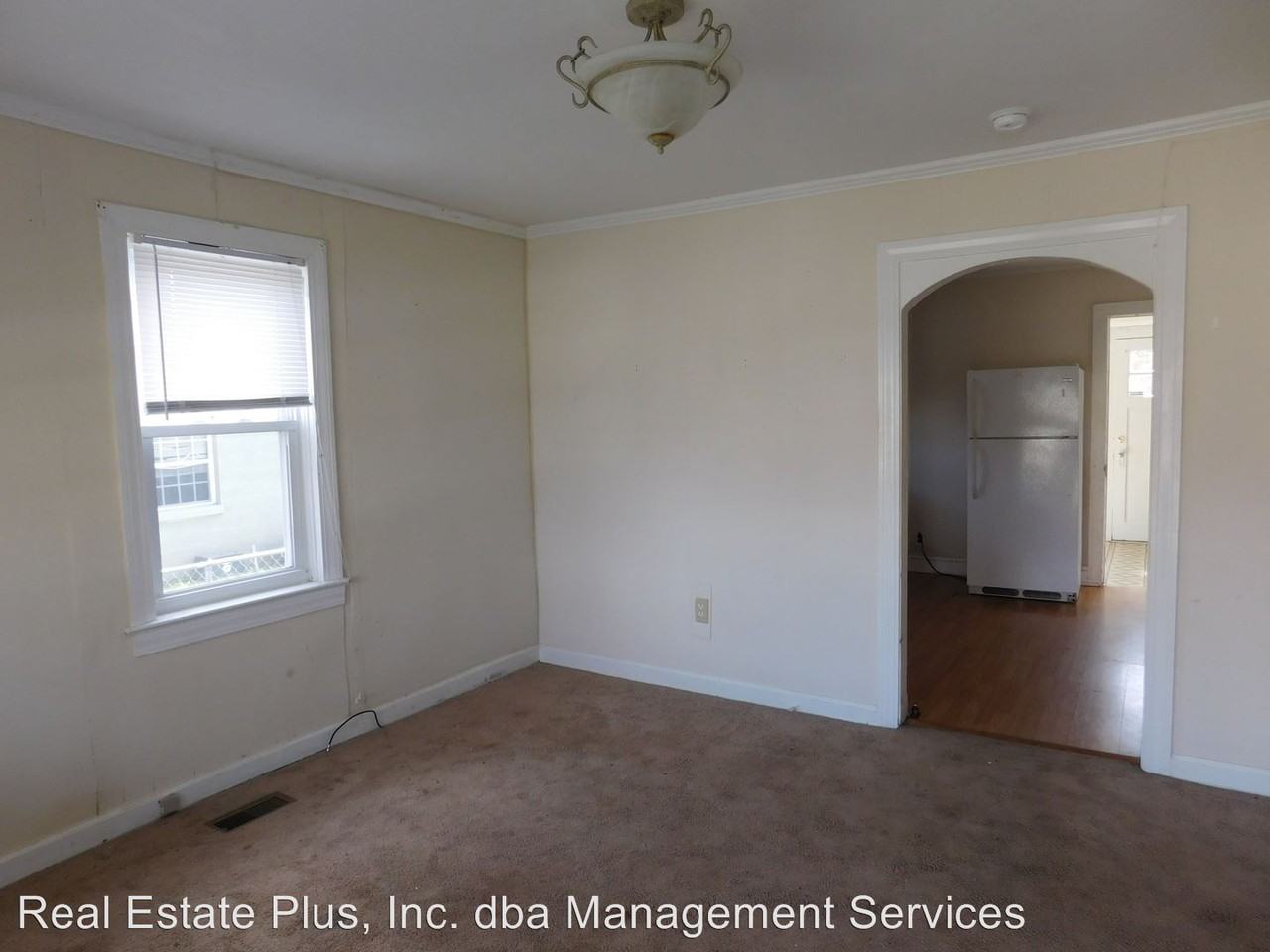 1115 Church St - Photo 3 of 12