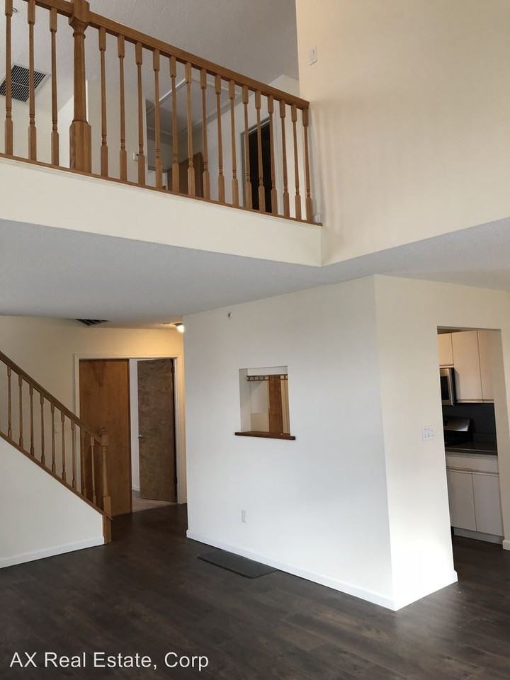 2081 Albany Post Rd - Photo 2 of 15