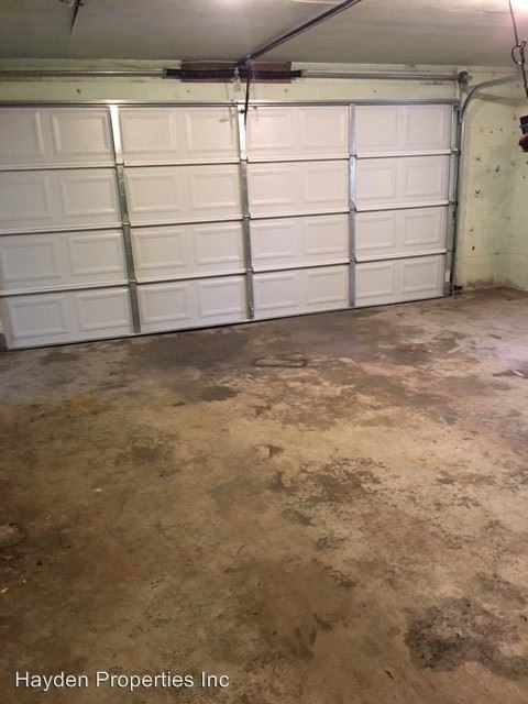 818 E Washington St - Photo 3 of 18