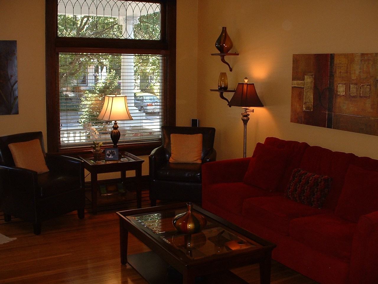 1110 SE Riverside Dr - Photo 2 of 28