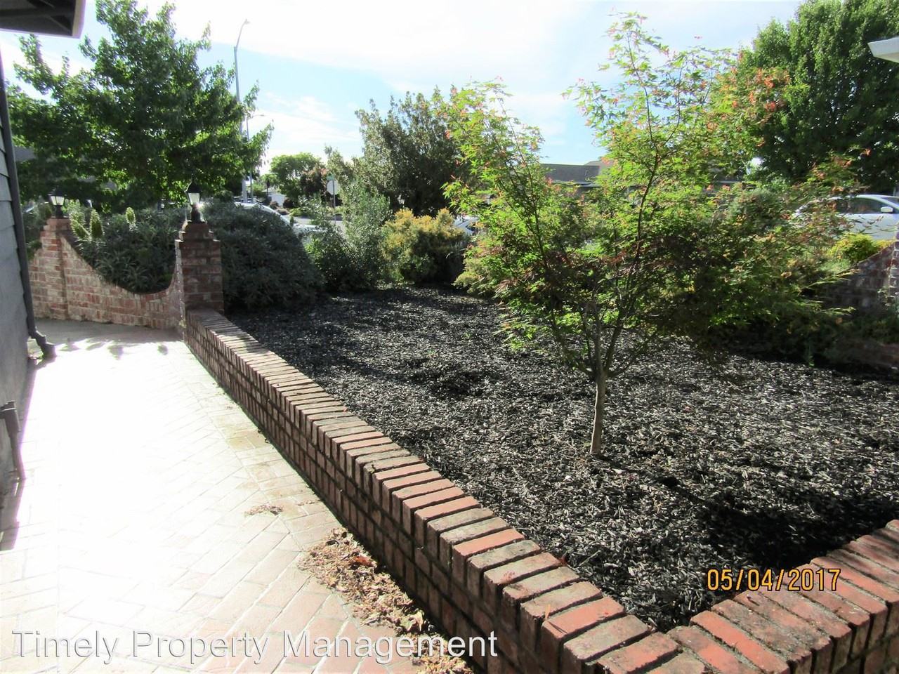 2354 Pinercrest Dr - Photo 2 of 13