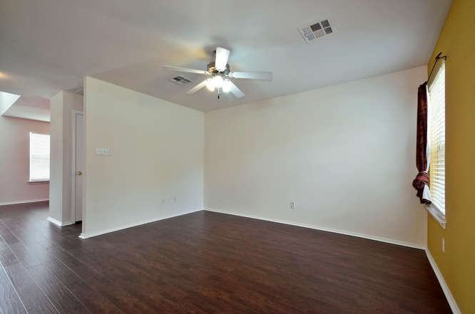 505 Meadow Park Dr - Photo 3 of 51