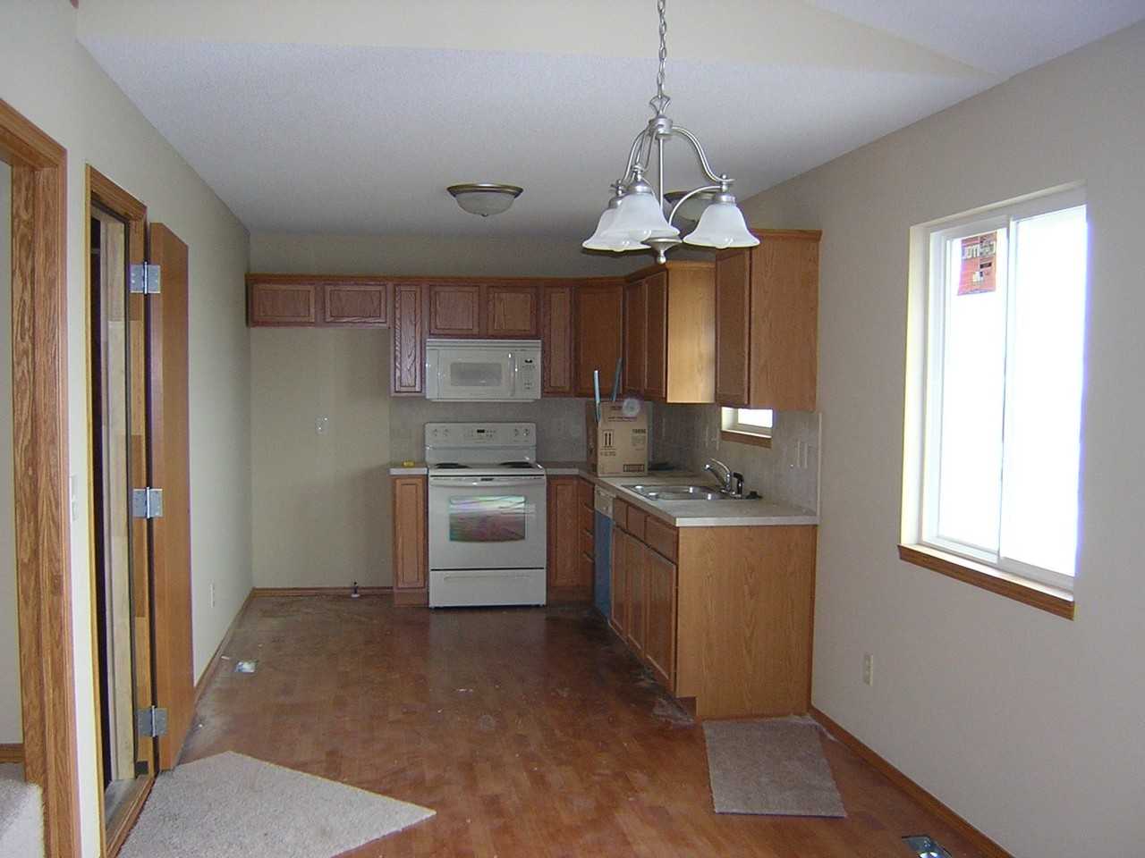 1527 E Cedar Tree St - Photo 2 of 11