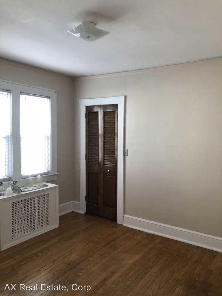 67 Saratoga Ave - Photo 3 of 9