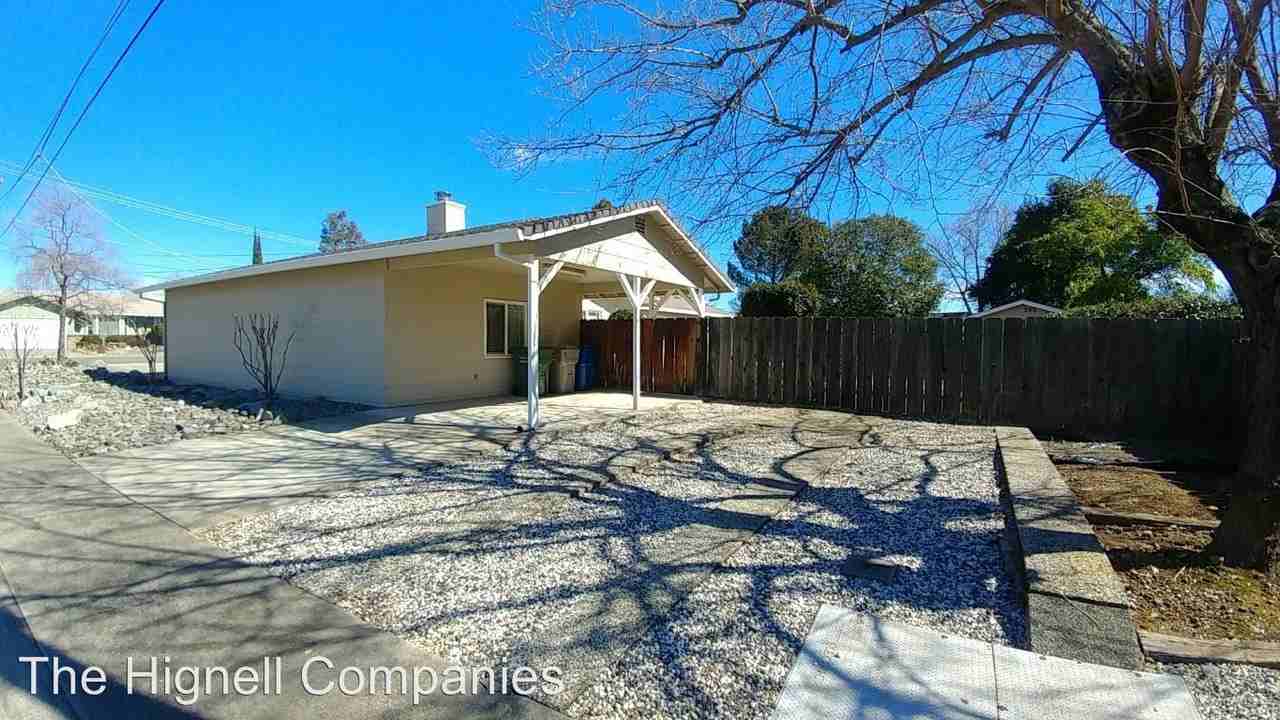 3645 Tamarack Dr - Photo 2 of 18