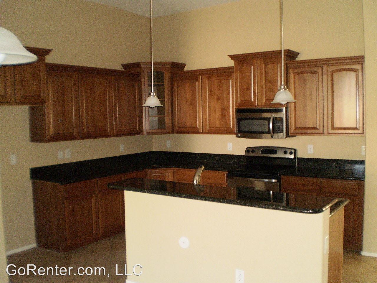 13764 W Earll Dr - Photo 2 of 19