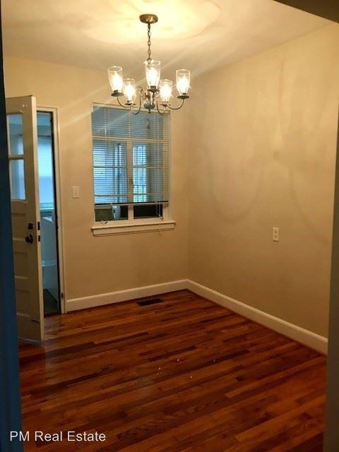 2634 Greenbrier Rd - Photo 2 of 5