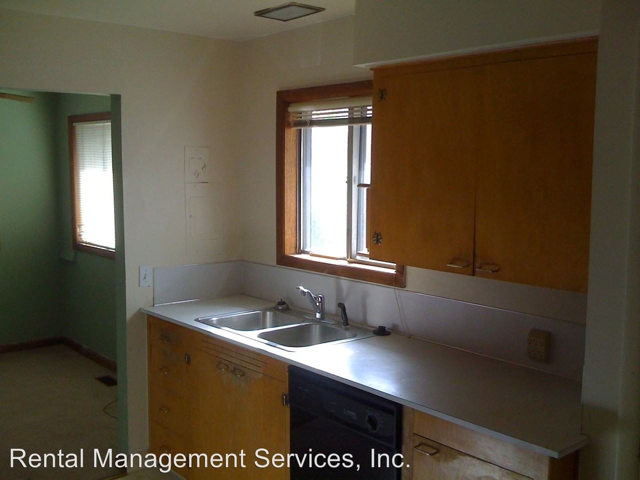 3119 SE 56th Ave - Photo 2 of 7