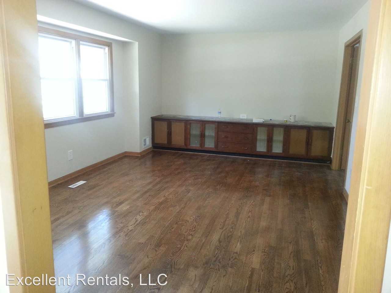 7615 W 72nd Terrace - Photo 2 of 8