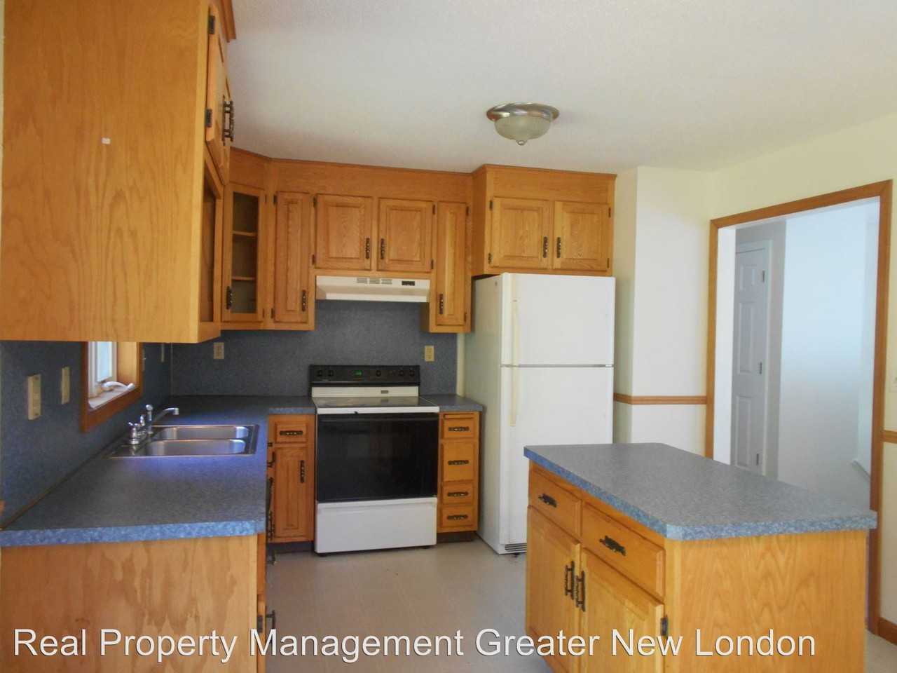 180 Whalehead Rd - Photo 3 of 8