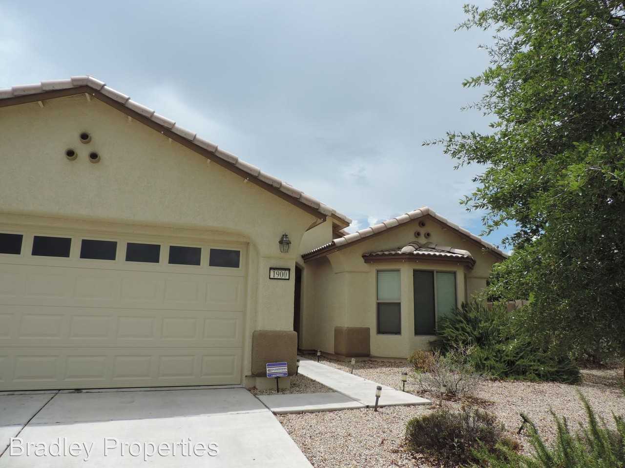 1900 Thunder Meadows Dr - Photo 2 of 24