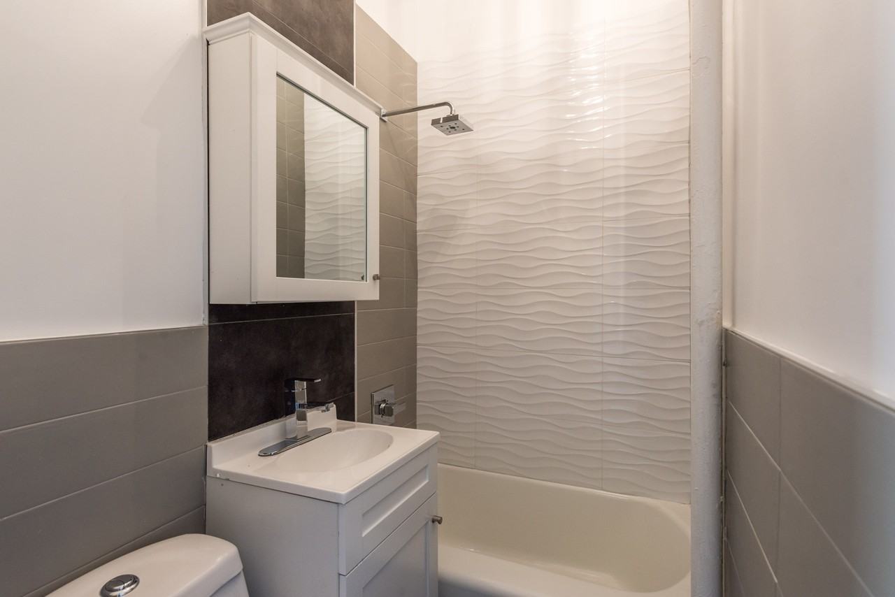 227 Hancock Street #22UH