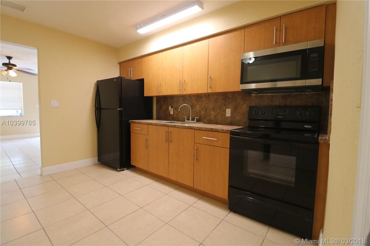 2120-2124 Northwest 93rd Street - Photo 3 of 9