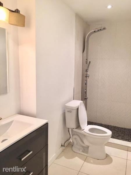 9874 Liberty Ct - Photo 3 of 4