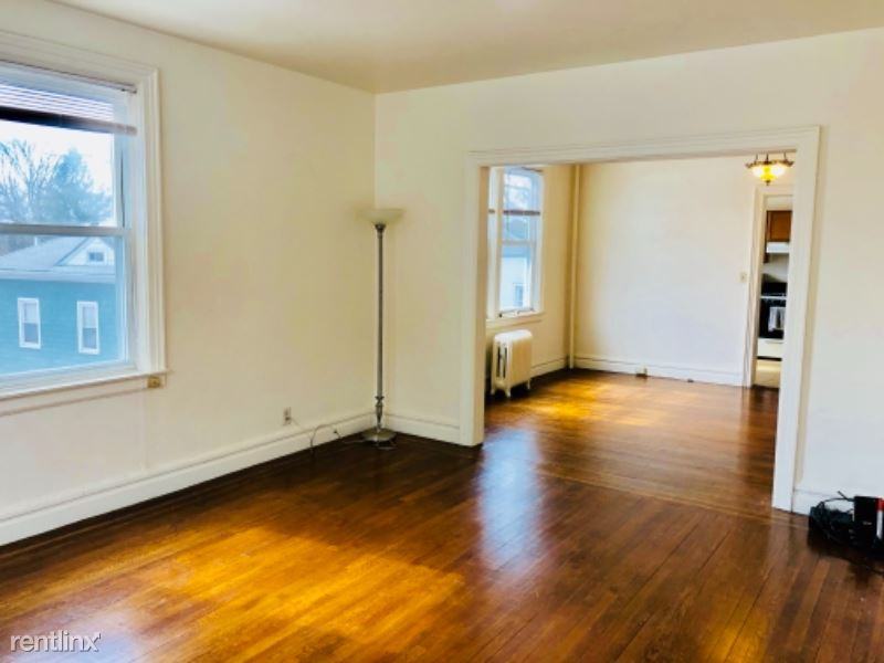 22 Cassilis Ave - Photo 2 of 11