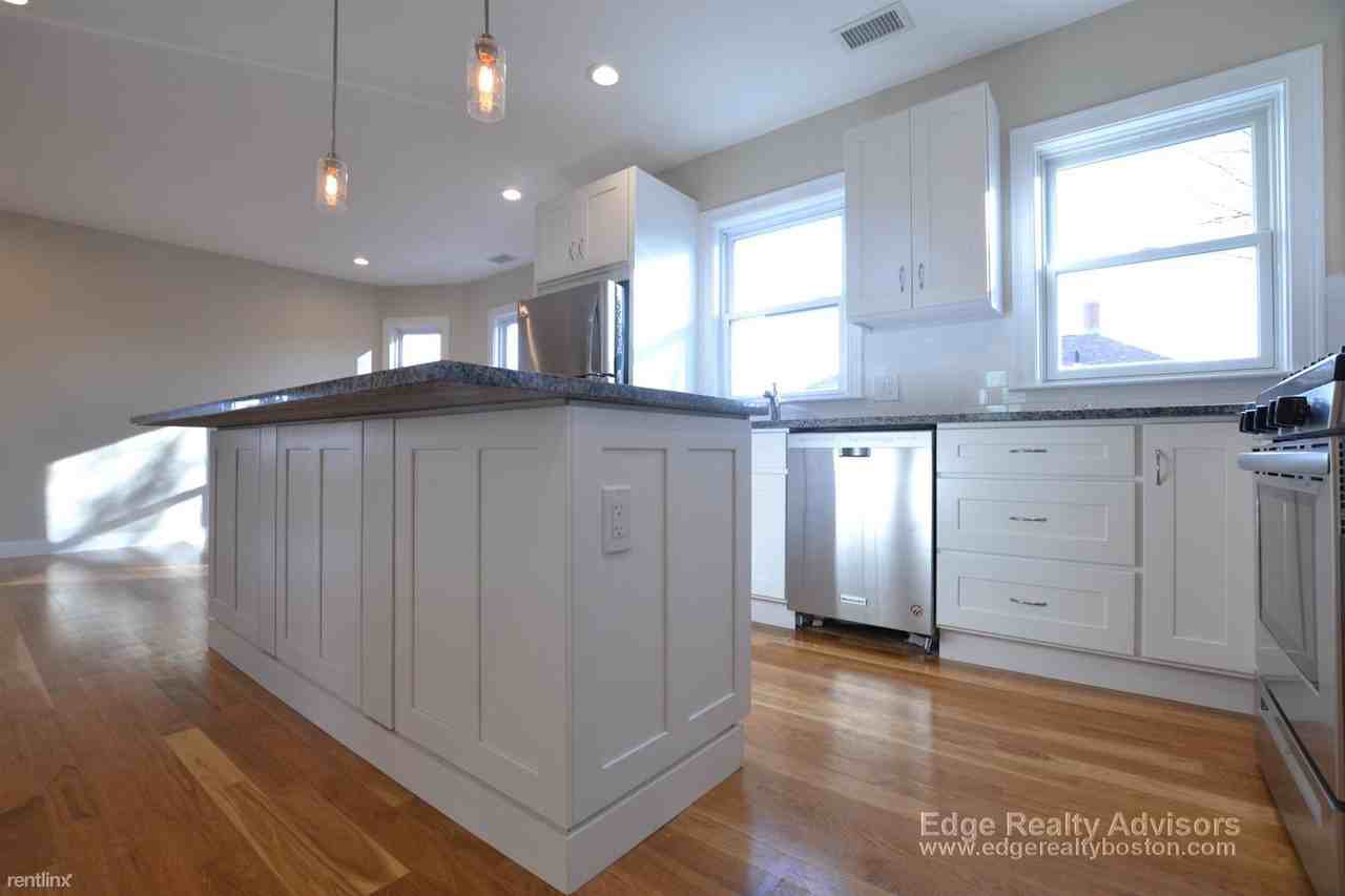 80 Lexington St - Photo 2 of 11