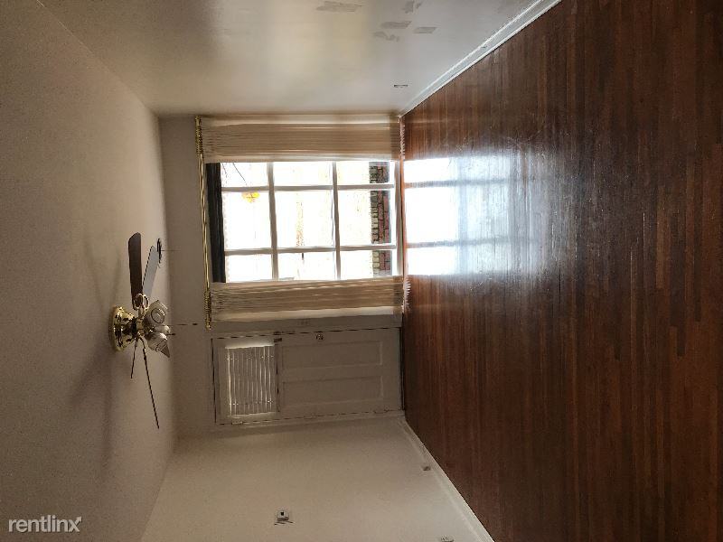 4924 W Maple St - Photo 2 of 11