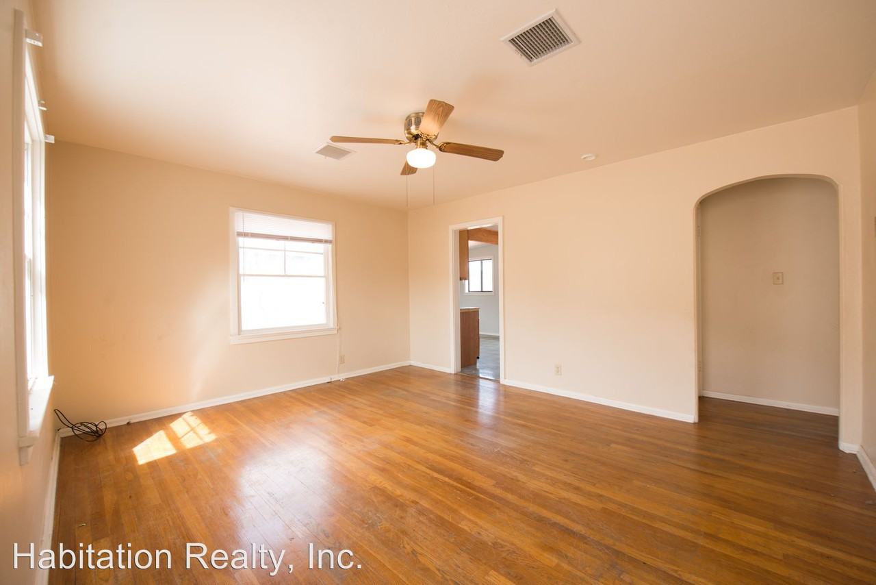 205 Bornite Ave - Photo 2 of 10