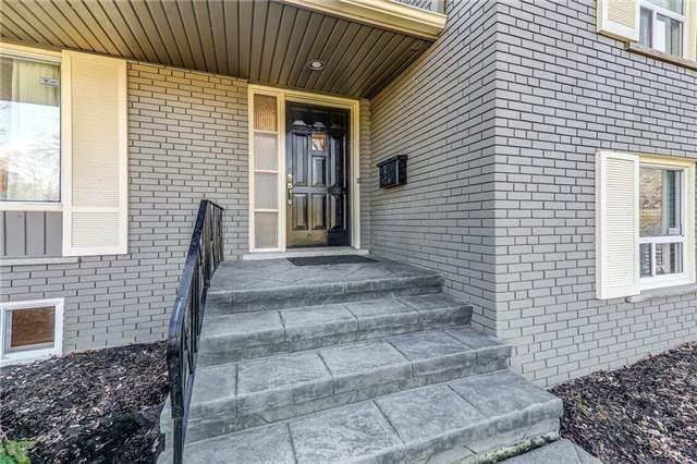 1494 Wateska Boulevard - Photo 2 of 28