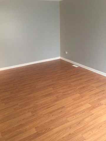 9313 Hawthorne Ln - Photo 2 of 11