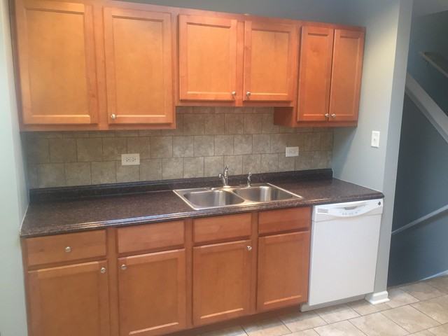 9313 Hawthorne Ln - Photo 3 of 11