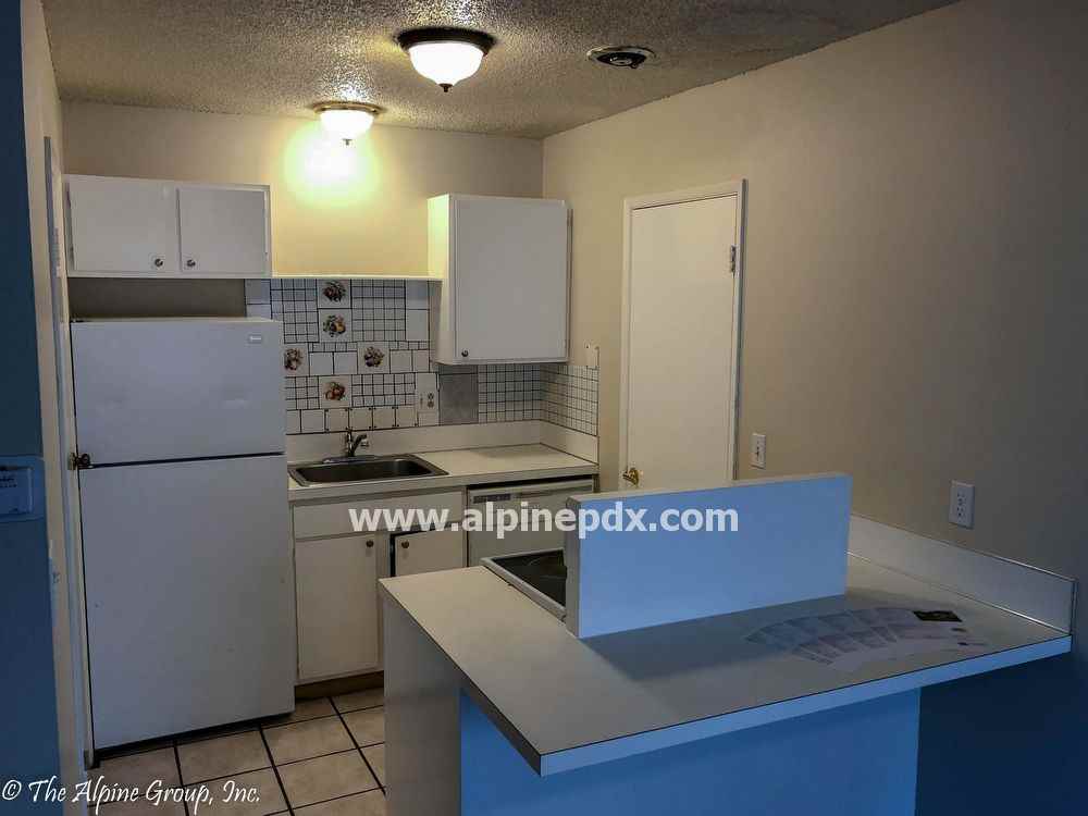 6049 Sw Valley Ave - Photo 3 of 10