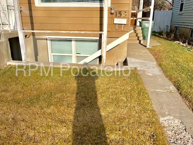 150 N 13th Ave - Photo 2 of 9