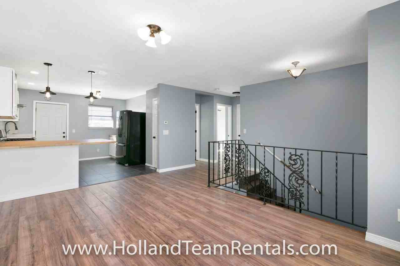 900 South Street - Photo 2 of 23