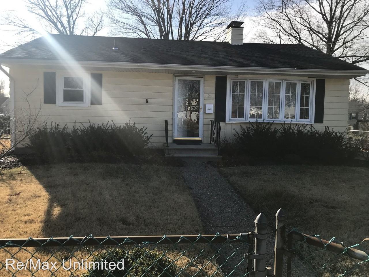 425 West Ave - Photo 2 of 20