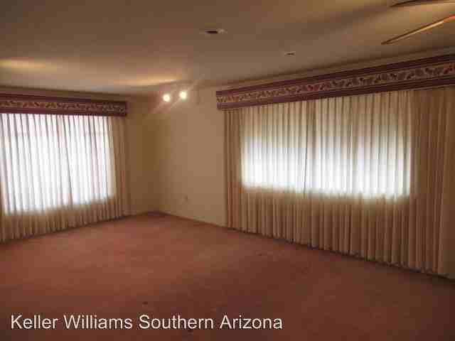 2349 E 19th St - Photo 2 of 10