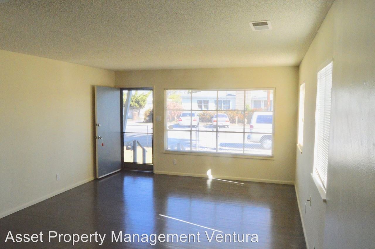 692 Orange Dr - Photo 2 of 6