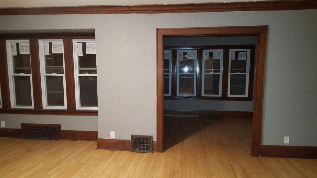 2720 N 54th St - Photo 3 of 27