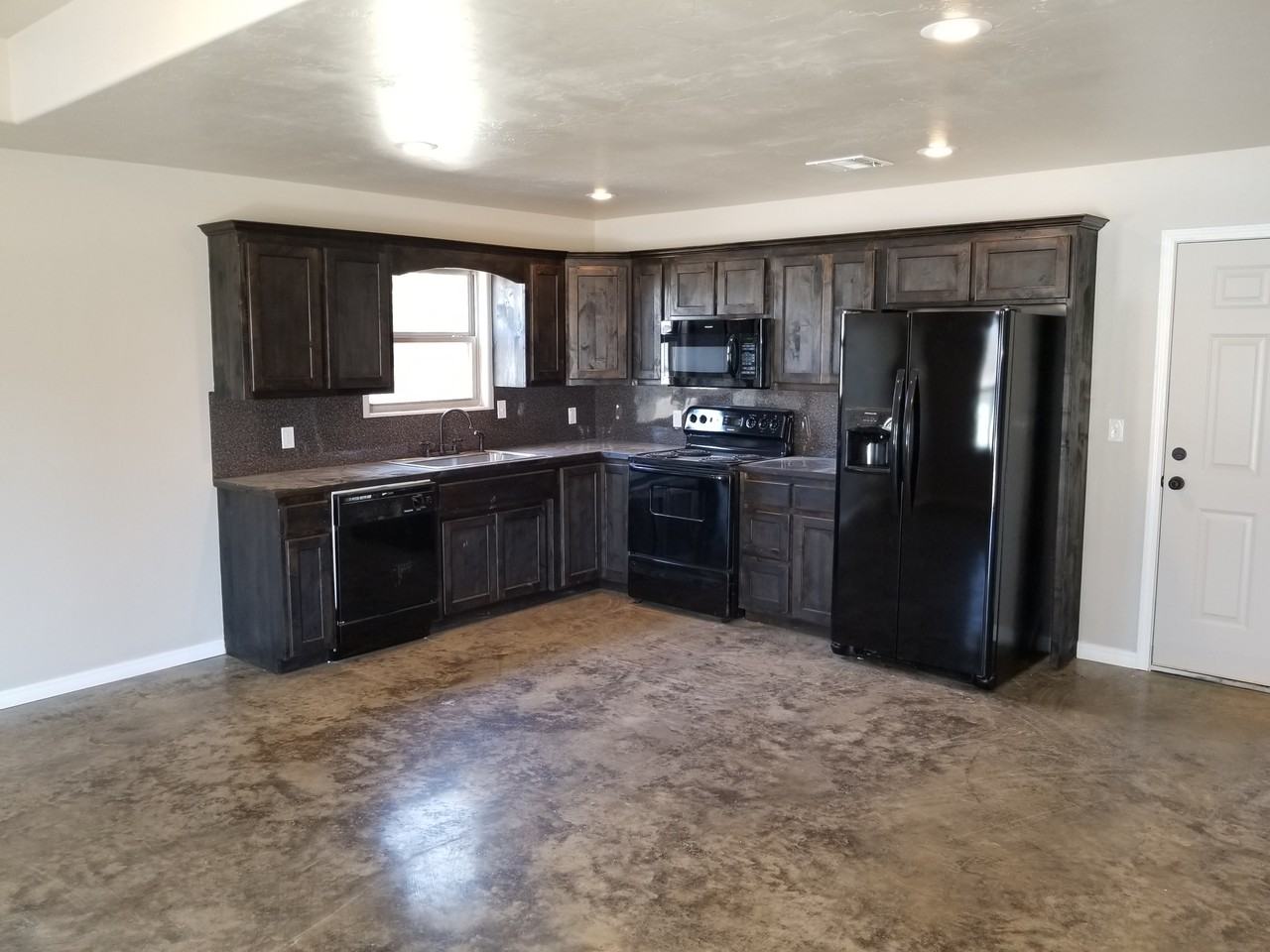 11634 County Rd 151.5 - Photo 3 of 10