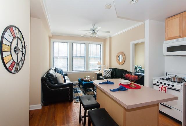 2828 North Pine Grove Avenue #516