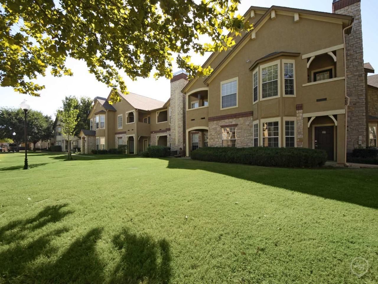 The Mansions At Riverside Apartments for Rent 2805 E 97th Ct, Tulsa