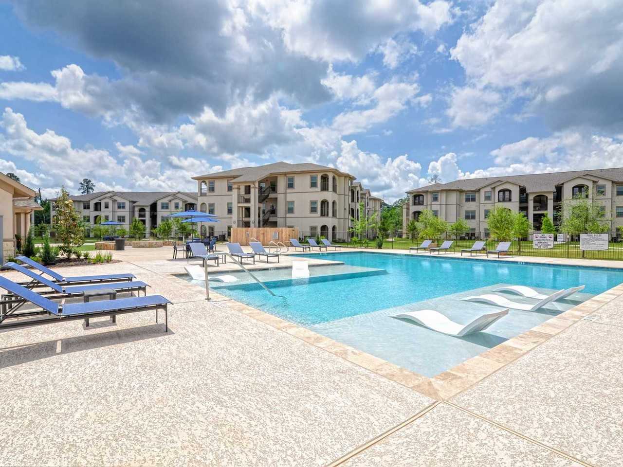 Capri Villas At The Lake Apartments for Rent 425 McCaleb Rd, Conroe