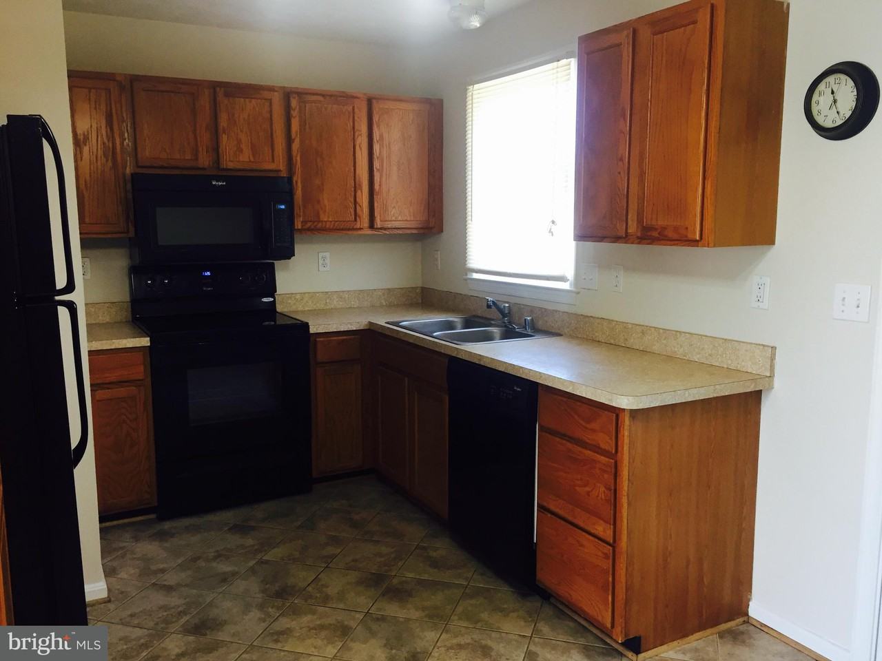 11516 Woodland View Dr - Photo 3 of 7