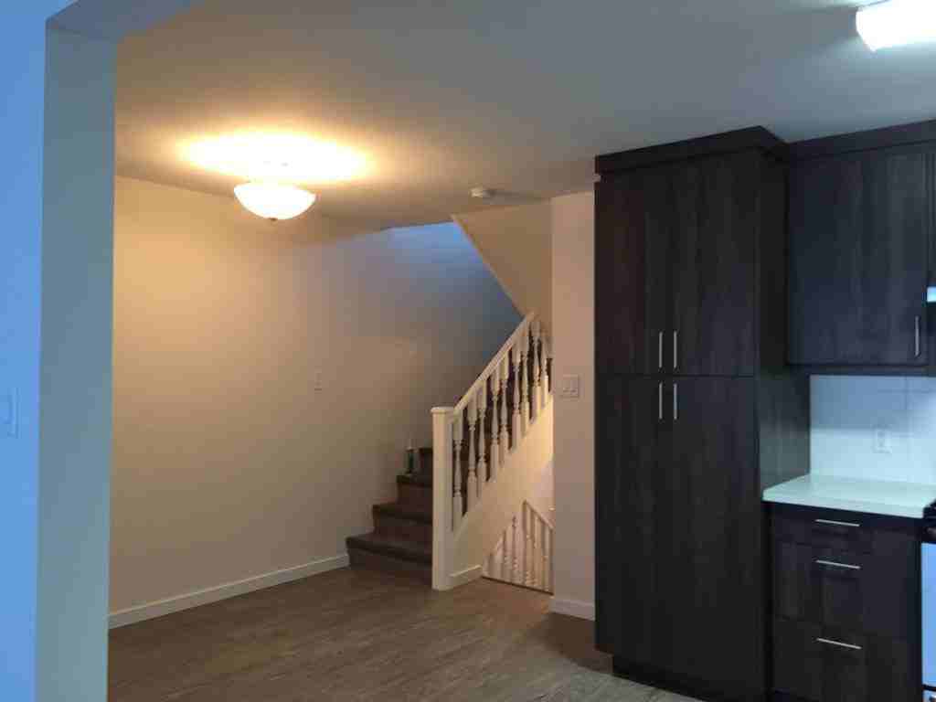 London Gardens I Apartments 860 London St, Winnipeg, MB R2K 3P7 Zumper