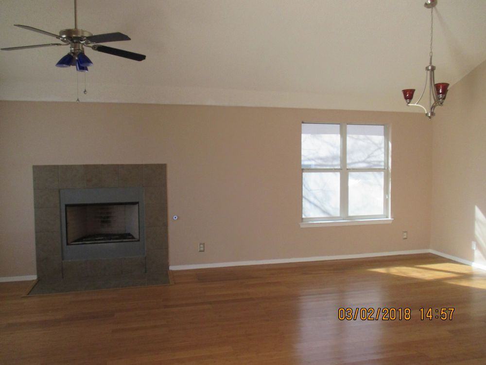 257 Stoneheath Ct - Photo 2 of 14