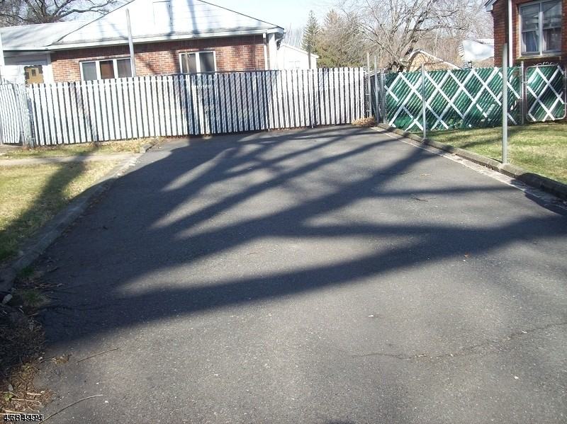 15 Henoch Ave - Photo 2 of 2