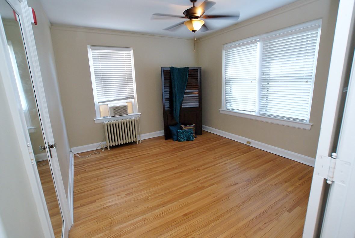 501 E 5th Street ##307 - Photo 3 of 6