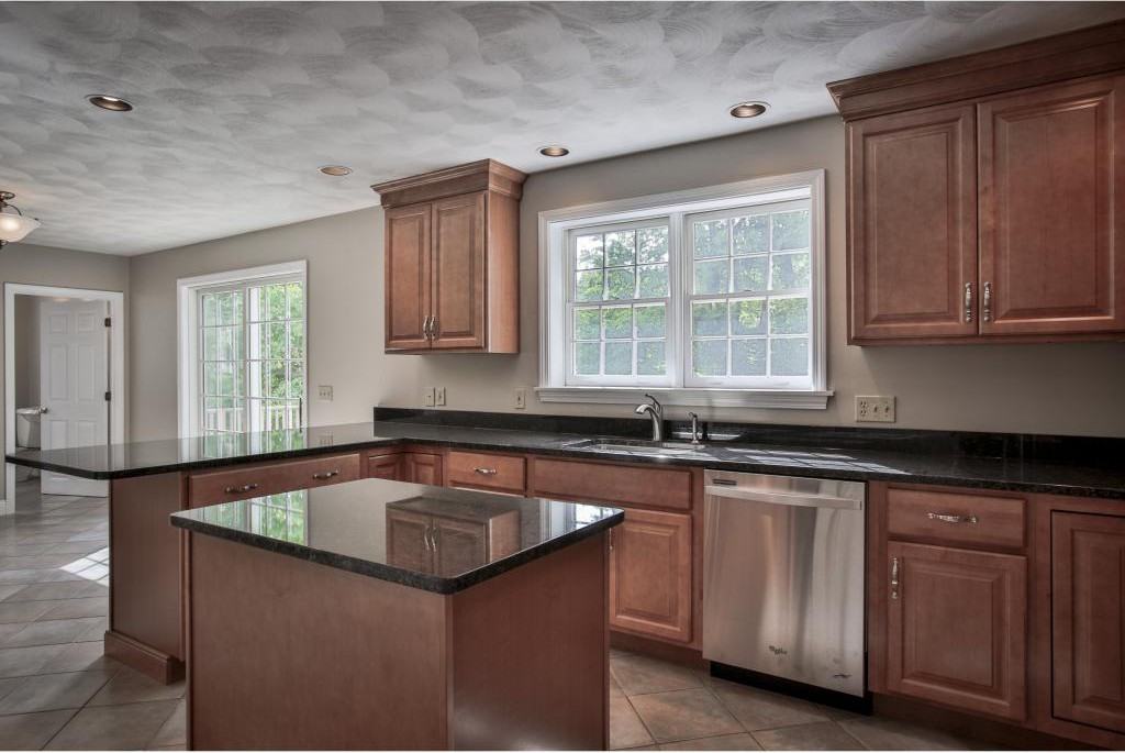 28 Newton Rd - Photo 7 of 16