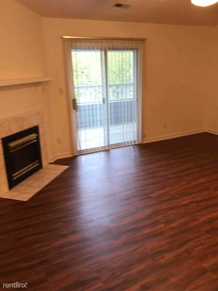 Breezewood  Condo - Photo 2 of 15